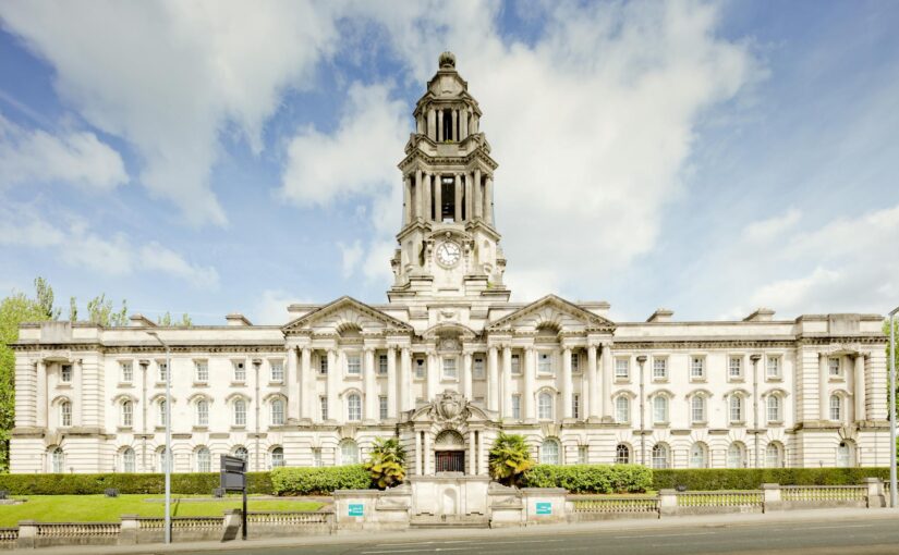 Kaip efektyviai sekti ir analizuoti Kauno miesto savivaldybės sprendimus: praktinis vadovas gyventojams