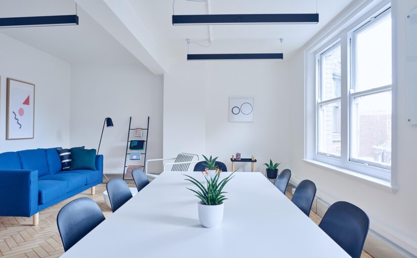 Kaip efektyviai sekti ir analizuoti Kauno miesto savivaldybės sprendimus: praktinis vadovas gyventojams ir žurnalistams