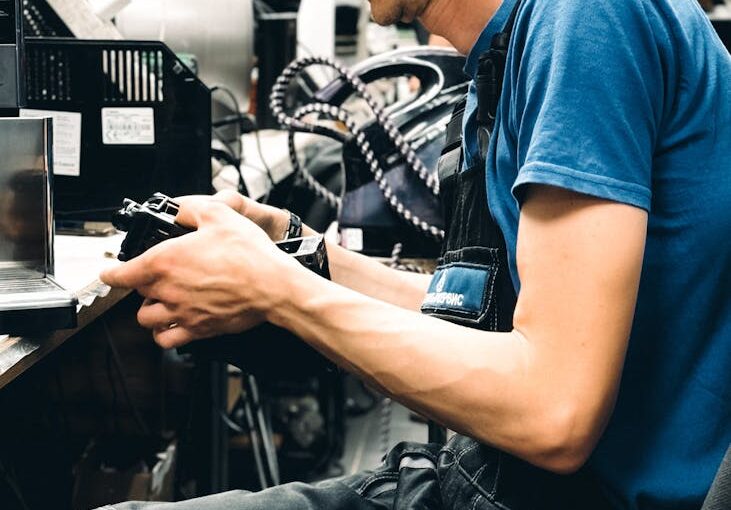 Kaip išsirinkti patikimą kompiuterių remonto servisą Kaune: ką būtina žinoti prieš atiduodant įrenginį